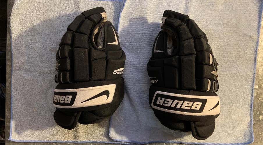 Nike Bauer NBH PRO Senior 4 Roll 14"  Gloves.