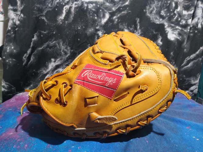 Gold Used Adult Rawlings Right Hand Throw Catcher's RCM8 Baseball Glove 33"