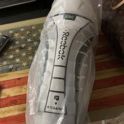 Senior Reebok 10K Shin Pads