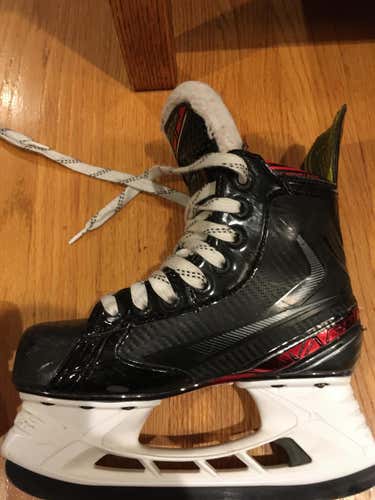 Used Junior Bauer Vapor X Velocity Hockey Skates Size 1