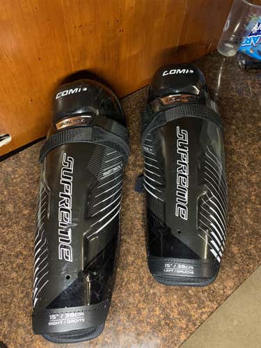 Senior Bauer Supreme comp  Shin Pads