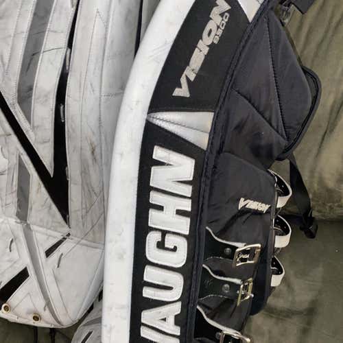 White Used 32" Vaughn Goalie Leg Pads