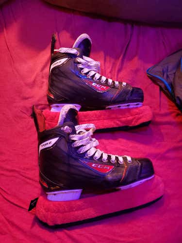 Used Senior CCM RBZ Hockey Skates Regular Width Pro Stock Size 7.5