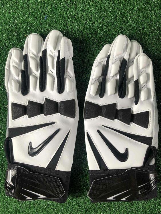 hyperbeast 2.0 lineman gloves