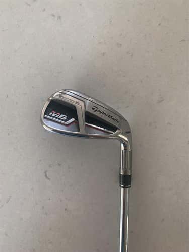 Men's Right Handed Taylormade M6 Pitching Wedge