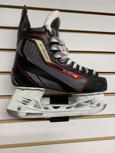 New Senior CCM Jetspeed 290 Hockey Skates Regular Width Size 7.5