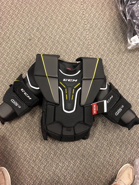 Senior Large CCM Axis 1.9  Goalie Chest Protector