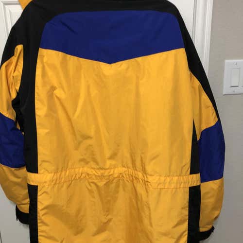 Yellow Men's XL Mountain Hardware Jacket