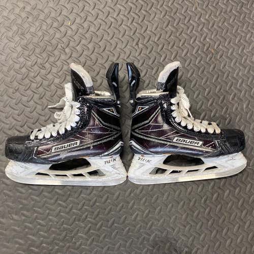 Senior Bauer Supreme 1S Regular Width Size 7 Hockey Skates