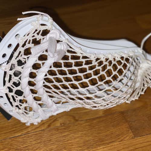 BNWT White Nike CEO Head Mid-Pocket Strung