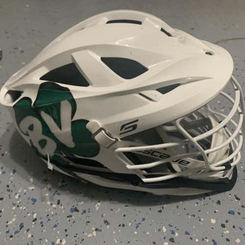 White Used Cascade S Helmet