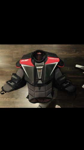 Senior XL CCM Extreme Flex Shield II  Goalie Chest Protector
