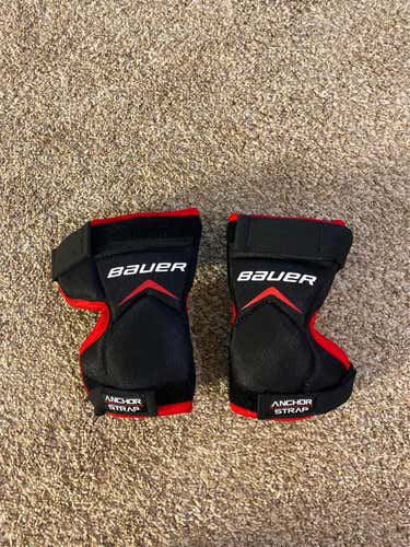 Used Bauer Goalie Youth Goalie Knee Pads