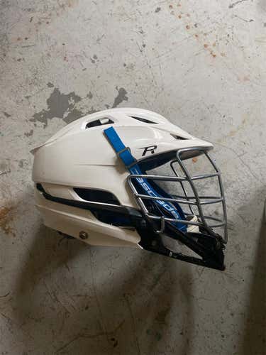 White Adult Player's Cascade R Helmet