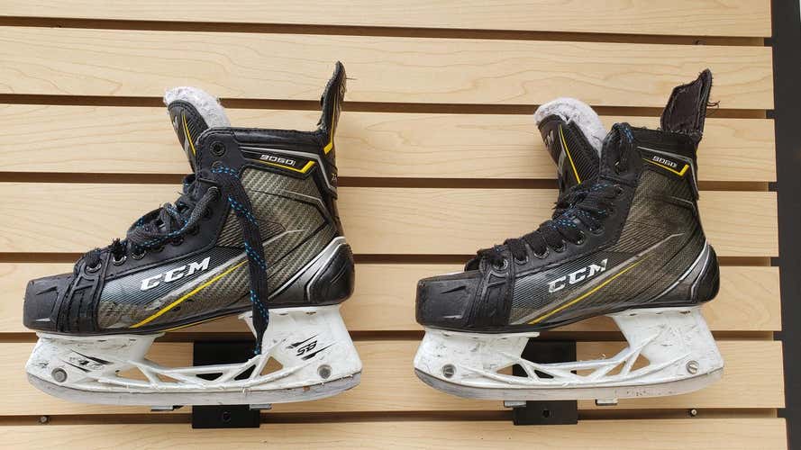 Used Senior CCM Tacks 9060 Hockey Skates Extra Wide Width Size 6.5 EE