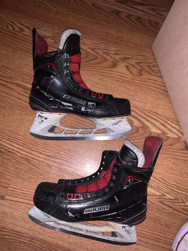 Senior Bauer Vapor 1X Size 8.5 Hockey Skates