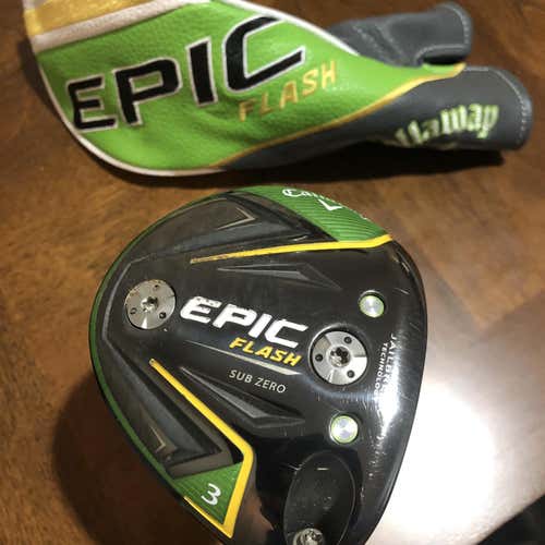 Men's Right Handed Epic Flash Extra Stiff Flex 3 Wood Fairway Wood