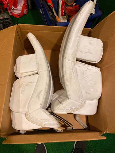 White Youth 26" Bauer Vapor X700 Goalie Leg Pads