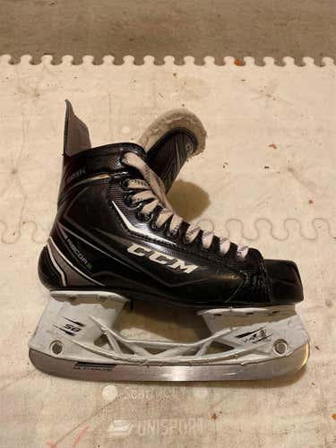 Junior CCM Ribcore 66k Regular Width  Size 4.5 Hockey Skates