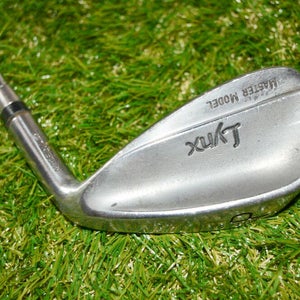 Lynx	Master Model	Pitching Wedge	Right Handed 	34.75"	Steel 	Regular	New Grip