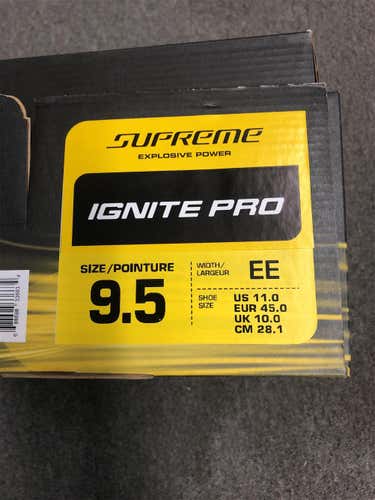 Senior Bauer Ignite Pro Extra Wide (EE Width Size 9.5 Hockey Skates