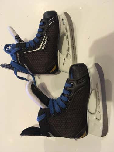 Used Youth Bauer Supreme Hockey Skates Size 11