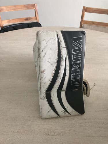 Black Junior Regular Velocity V7 Pro Stock