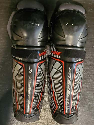 Used Junior CCM JetSpeed Shin Pads