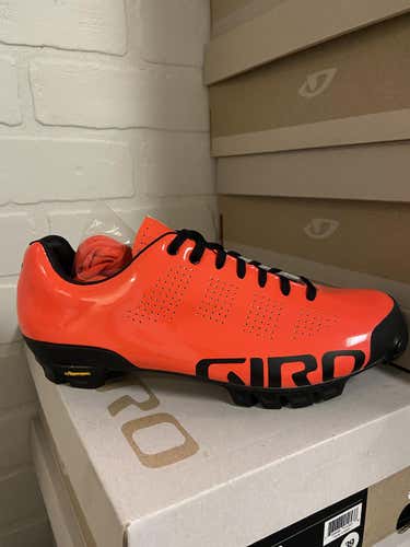New Size 6.5 Giro Empire VR90 Bike Shoes