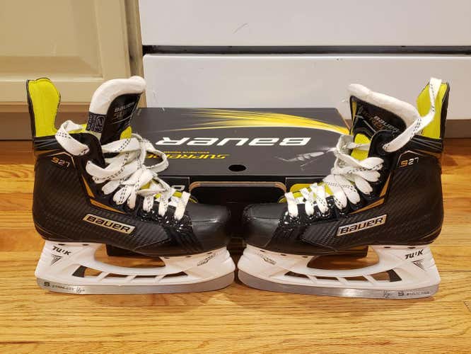 Used Junior Bauer Supreme S27 Hockey Skates Regular Width Size 2.5