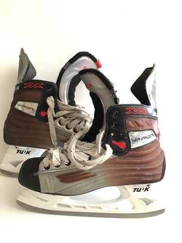 Senior Bauer XXX Regular Width Size 10 Hockey Skates