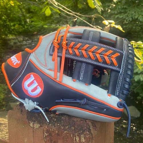 New Wilson Right Hand Throw A2000 Baseball Glove 11.5"