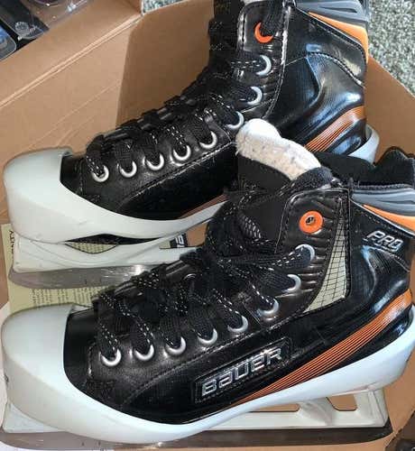 Bauer Pro Hockey Goalie Skates Senior  Size 6 + STEP