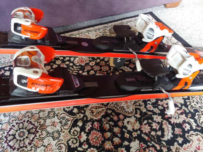 Used Men's 2017 Atomic All Mountain Vantage Skis With Bindings Max Din 12