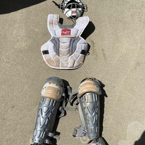 New Rawlings Catcher's Set