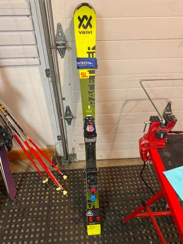 2019 Volkl RaceTiger SL Junior Race Skis With MARKER JR Bindings Max Din 10 Skis
