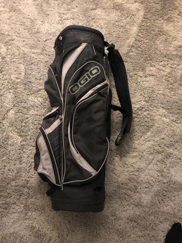 Black Unisex Ogio Carry Bag