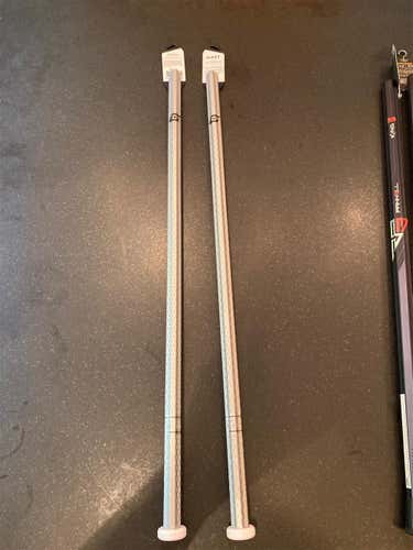 BNWT 2 Gait Ice Shafts