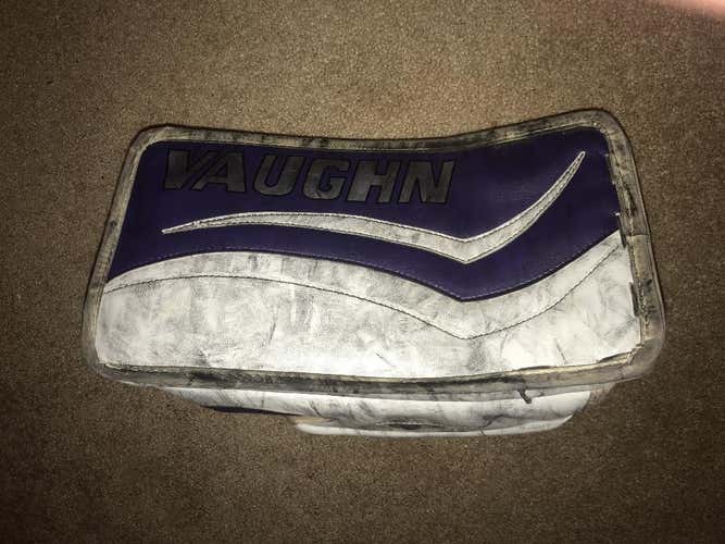 Vaughn V6 2200 Pro Hockey Goalie Blocker Regular Senior