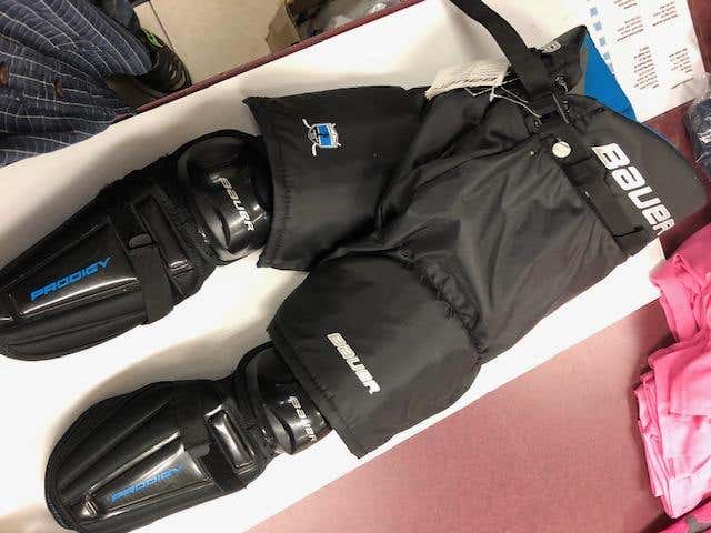 New Youth Large Bauer PRODIGY COMBO Hockey Pants / Shins / Cup