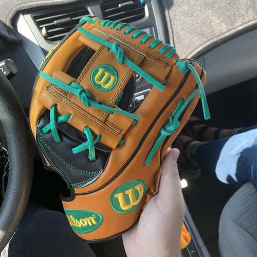 Infield A2K MC26 11.75" Baseball Glove