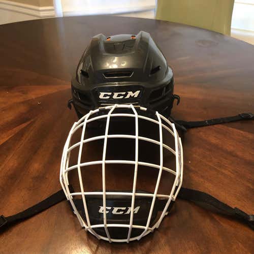 Black Used Medium CCM Tacks 710  Helmet