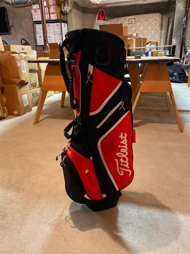 Brand New Unisex Titleist Carry Bag