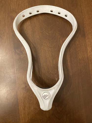 White Used Maverik Unstrung Optik U Head