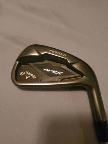 Used Men's Callaway Right Handed 4 iron Stiff Flex Graphite/Steel Shaft