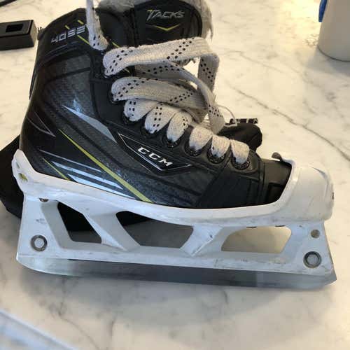 Junior CCM Tacks 4092 Regular Width  Size 1 Hockey Goalie Skates