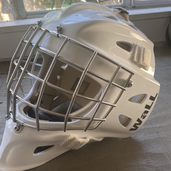 White Youth Wall Goalie Mask W1