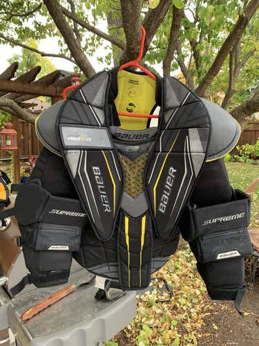 Used Senior Medium Bauer Supreme 2S Pro Goalie Chest Protector