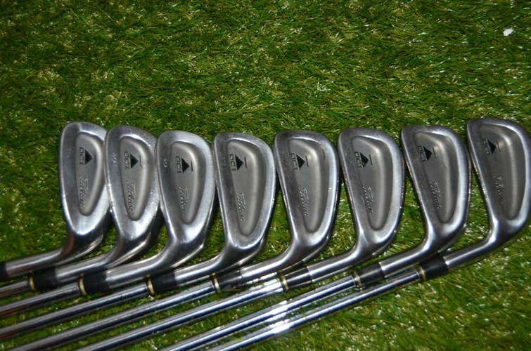 Titleist 	Dci 962	Iron Set 3-Pw	Right Handed 	37.5"	Steel 	Stiff	New Grip