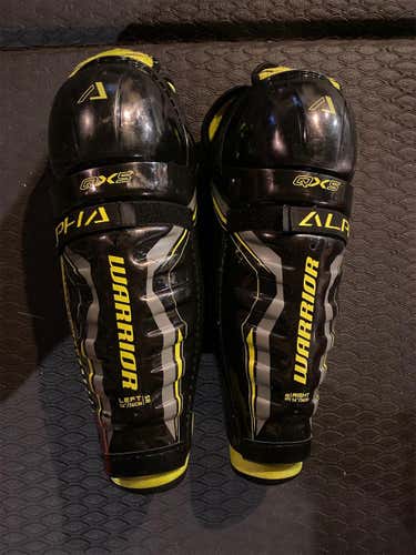 Senior Warrior Alpha QX5  Shin Pads